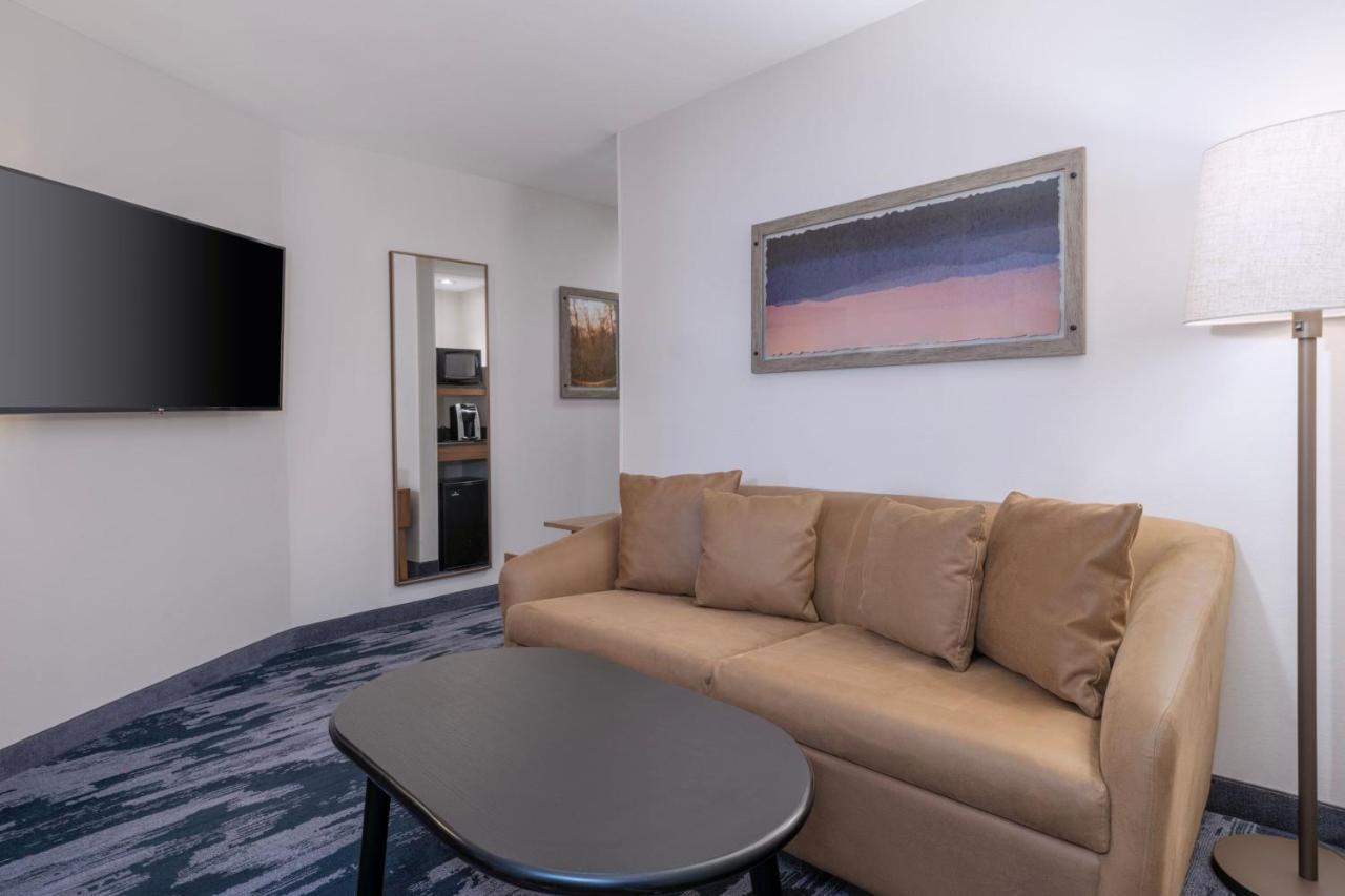 Fairfield Inn & Suites Denton Kültér fotó